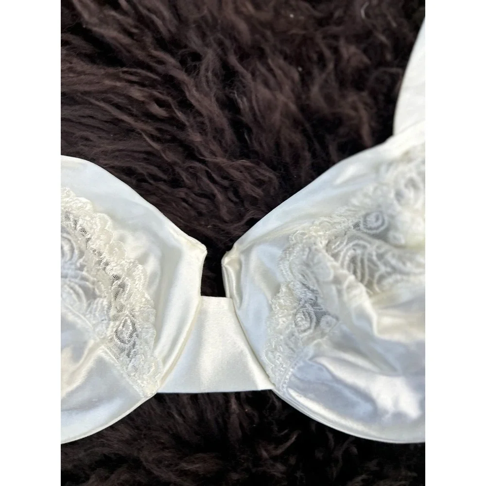 Vintage Victoria Secret White Satin Bra & Panty‎ Set Lace Trim Bridal Underwear